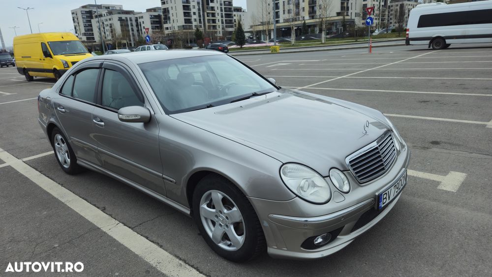 Mercedes-Benz E 200 KOMPRESSOR Automatik Elegance Sport Edition - 26