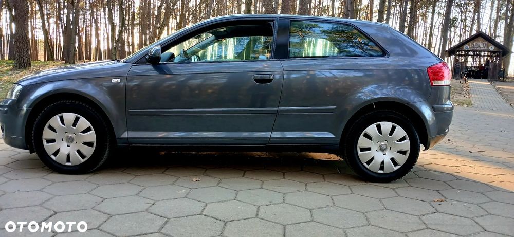 Audi A3 3-drzwiowe 1.6 Attraction - 6