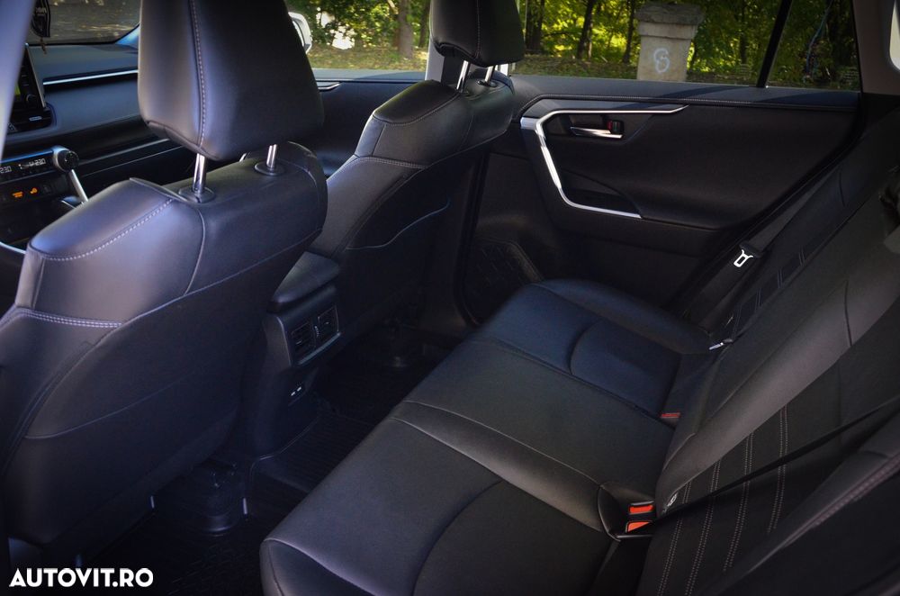 Toyota RAV4 2.5 Hybrid VVT-iE 4x4 Luxury - 13