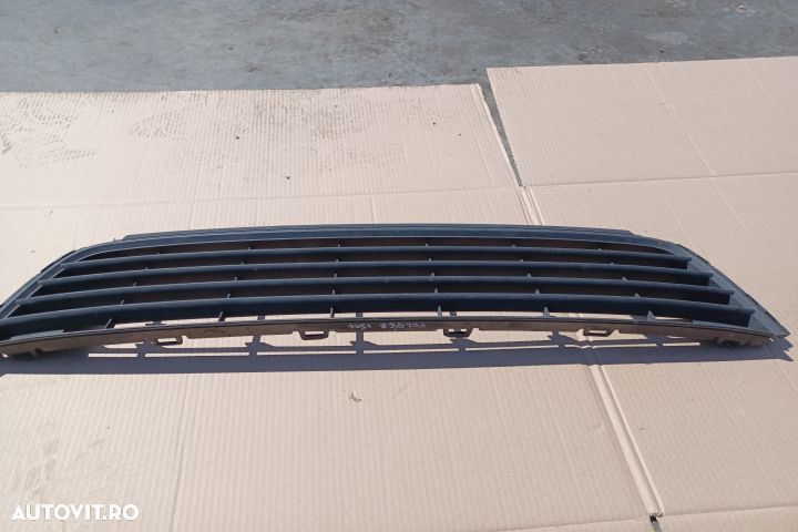 Grila bara fata centru Volkswagen VW Polo 5 6R  [din 2009 pana  2015] - 1