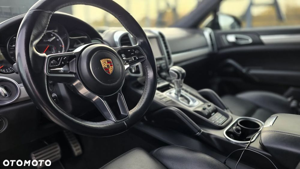 Porsche Cayenne Turbo - 34