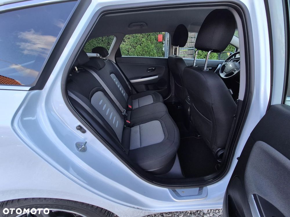 Kia Ceed 1.6 GDI Fifa World Cup Edition - 32