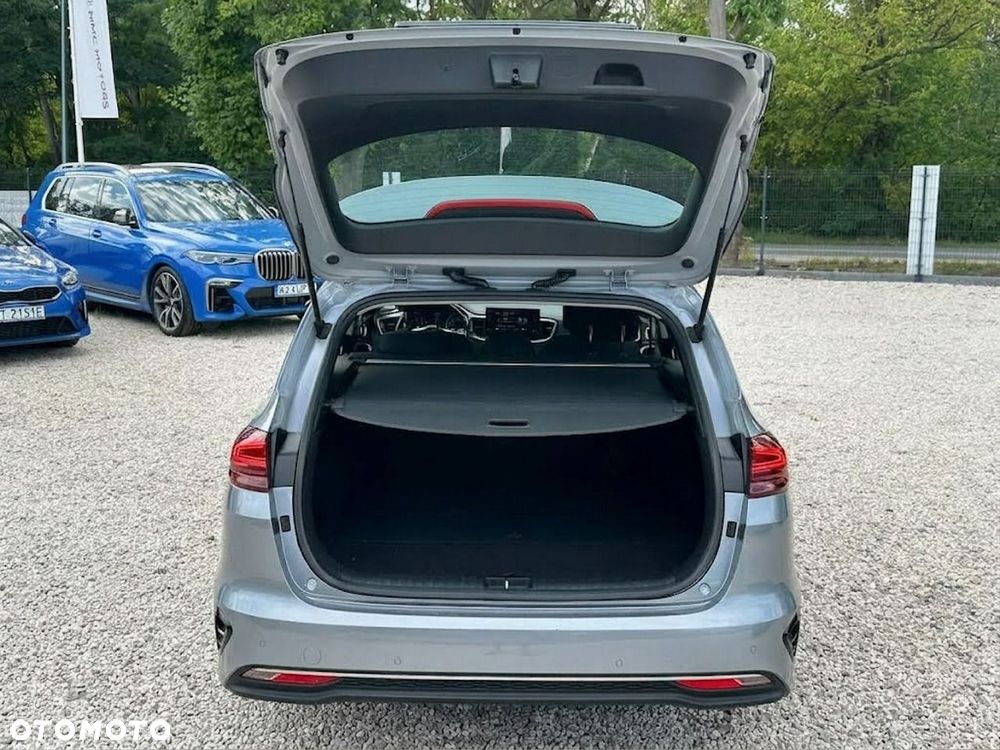 Kia Ceed - 16