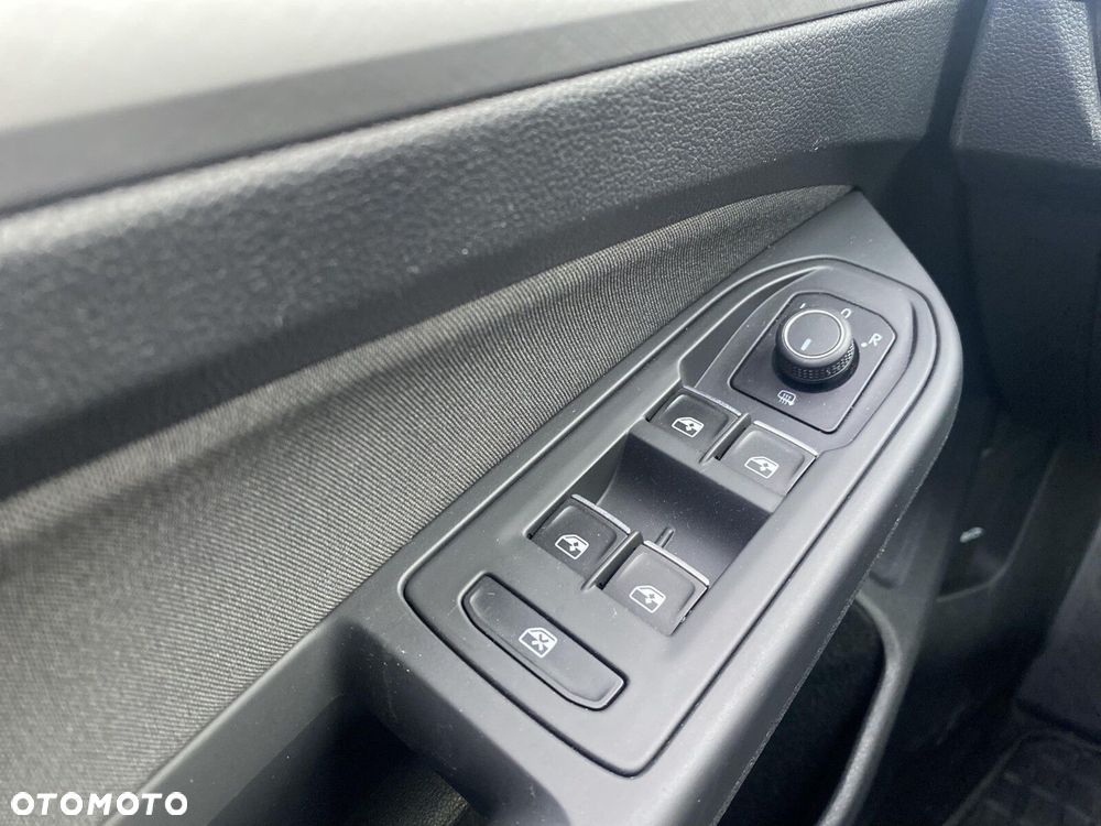 Volkswagen Golf - 16