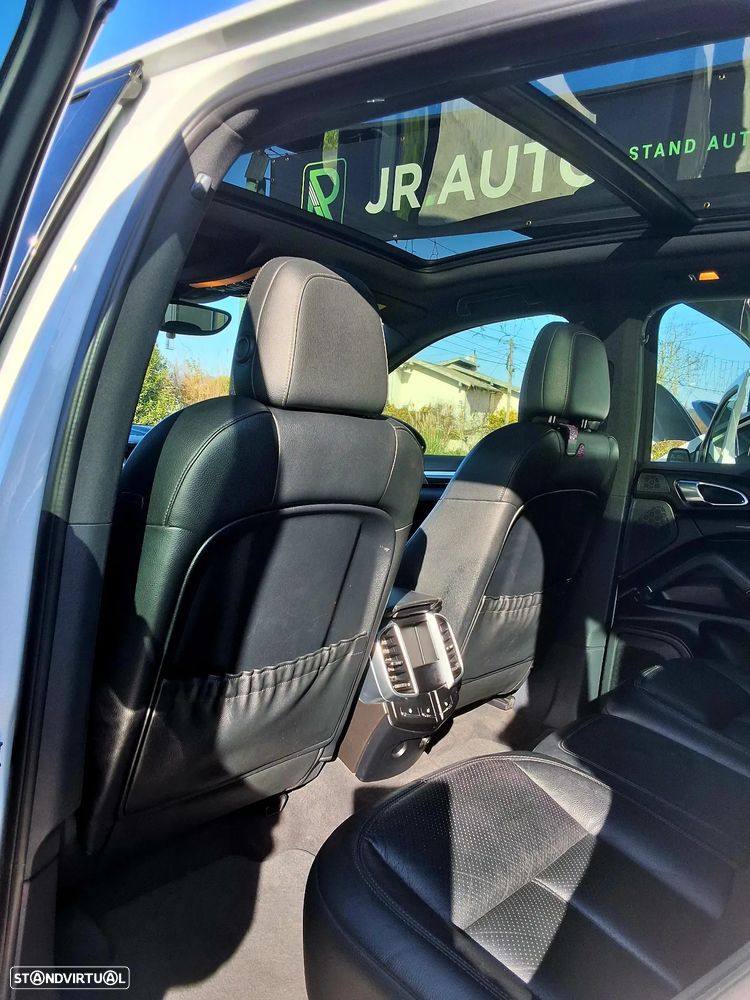 Porsche Cayenne Diesel Tiptronic S - 6