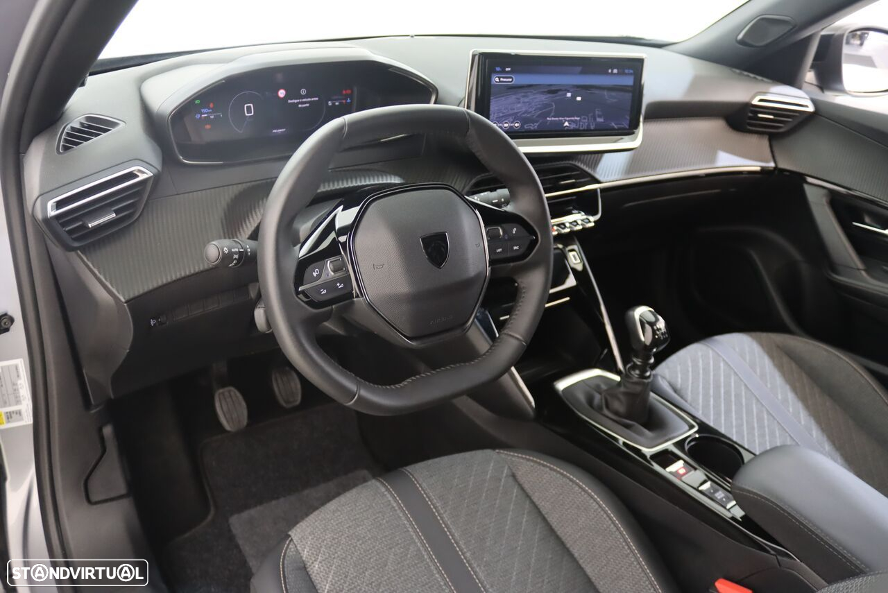Peugeot 2008 - 3