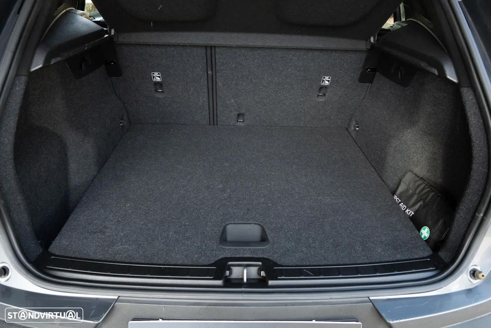 Volvo XC 40 2.0 D3 - 52