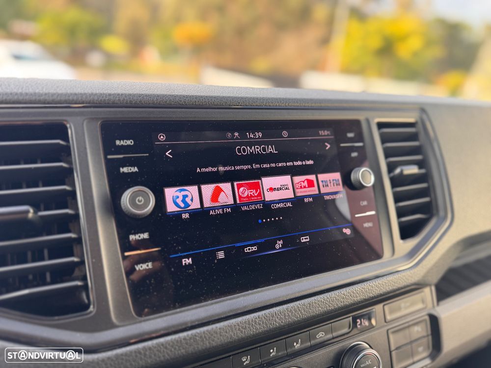 VW Crafter 2.0 TDI 140HP 35 MWB HRF - 17