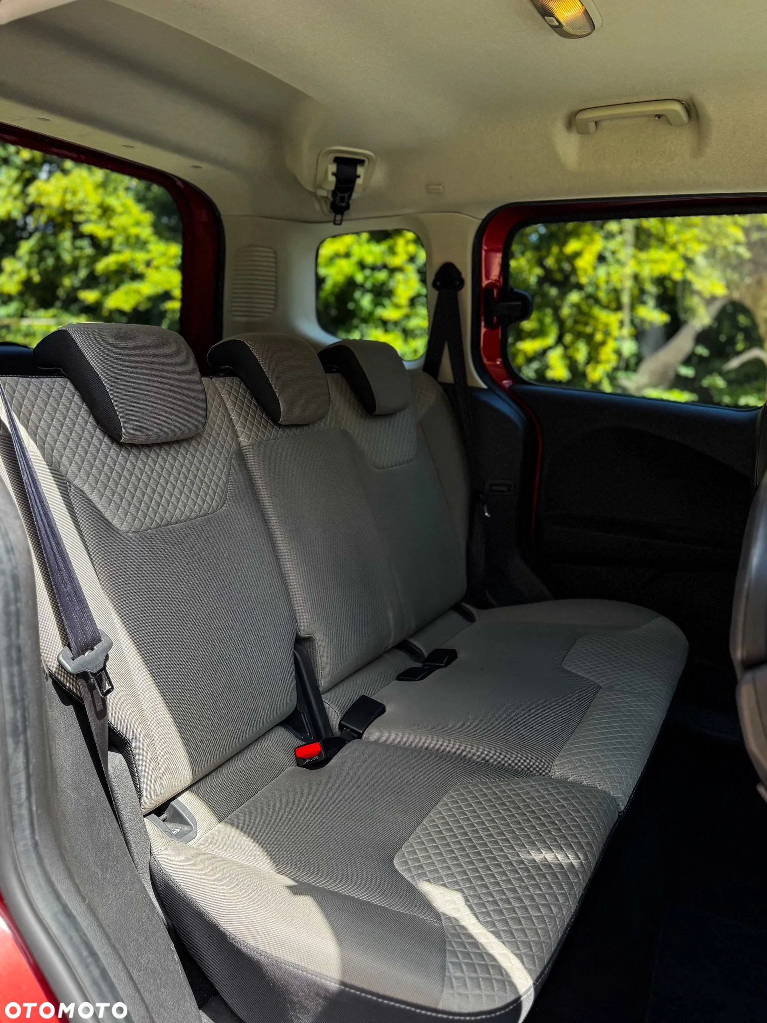 Ford Tourneo Courier 1.0 EcoBoost Titanium - 16