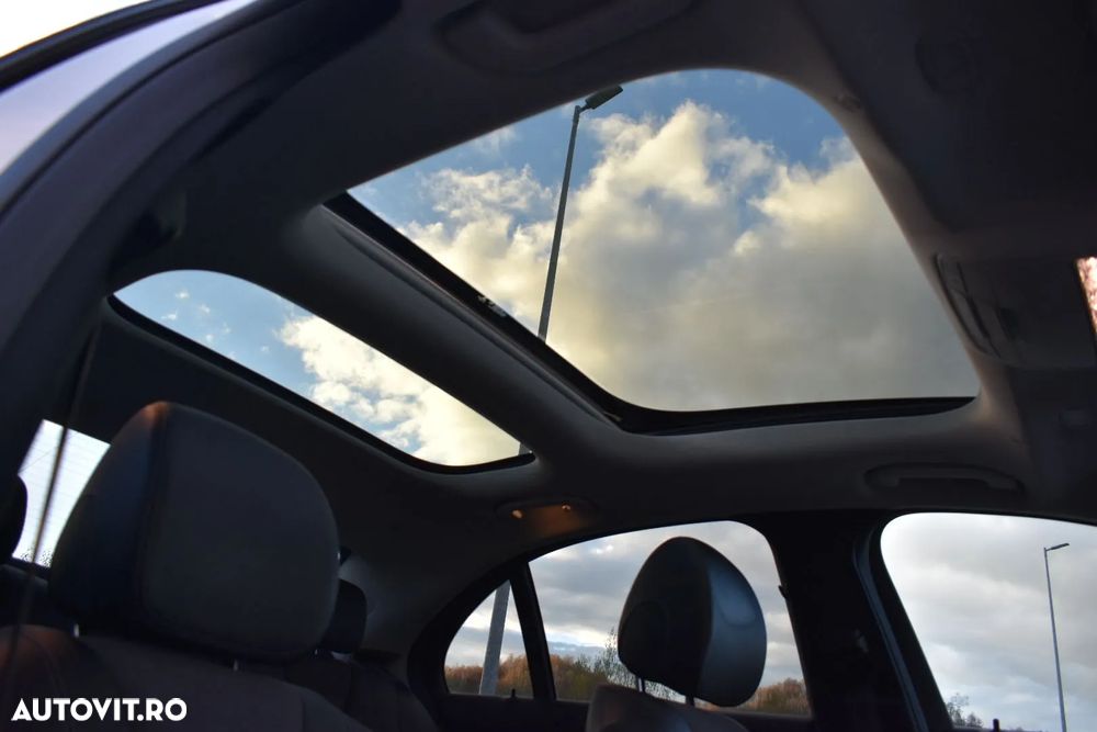 Mercedes-Benz E 300 4Matic 9G-TRONIC Avantgarde - 8