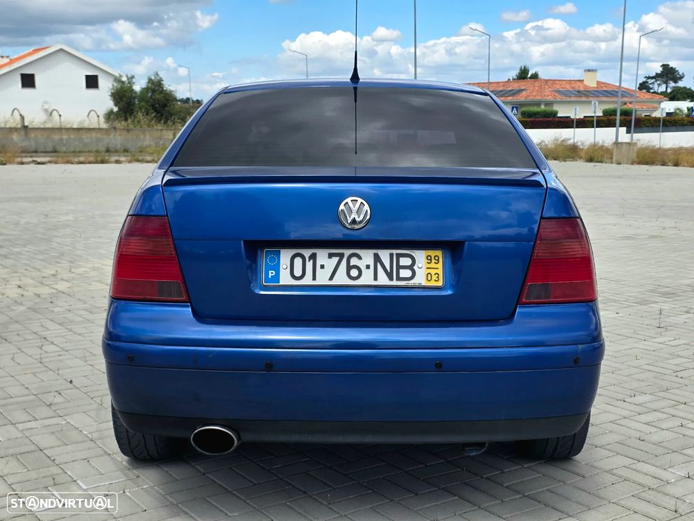 VW Bora 1.9 TDi Highline EC - 6