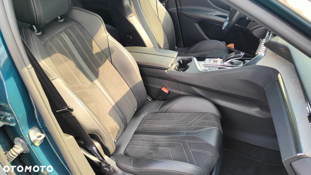 Peugeot 3008 1.2 PureTech GT Pack S&S EAT8 - 19