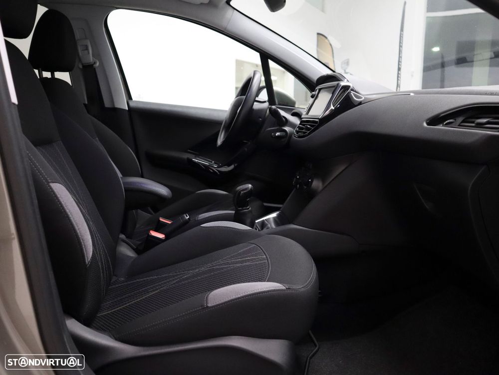Peugeot 208 1.4 HDi Active - 9