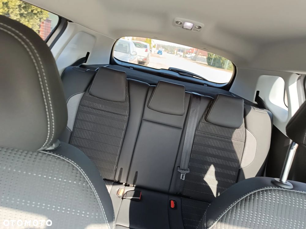 Peugeot 2008 BlueHDi 100 STOP & START Allure - 34
