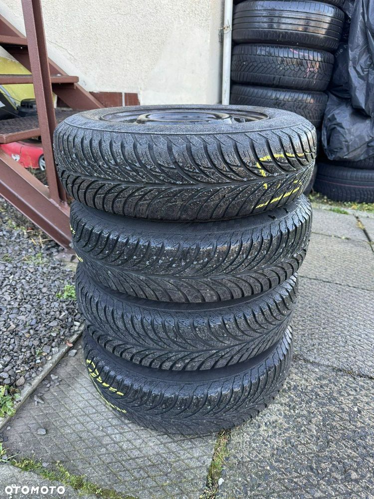 Toyota Yaris 1.0 Base - 23