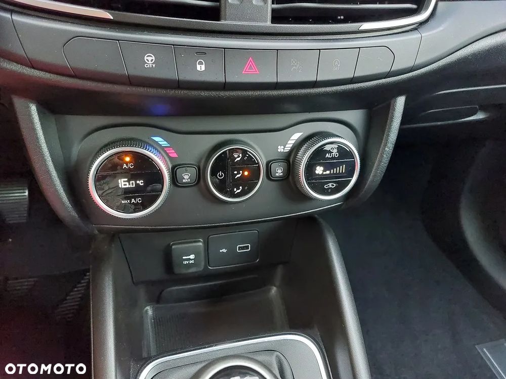 Fiat Tipo - 18