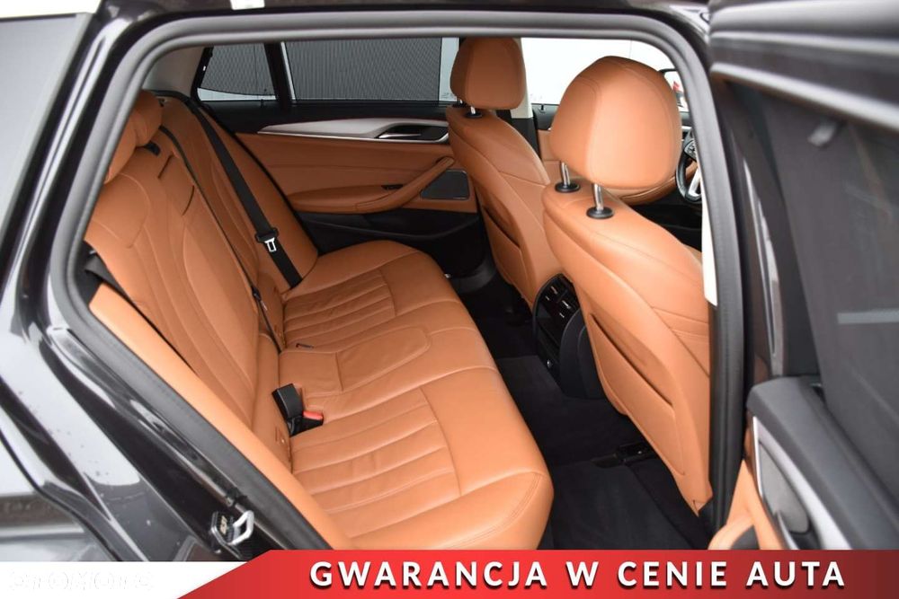 BMW Seria 5 520d xDrive Luxury Line sport - 13