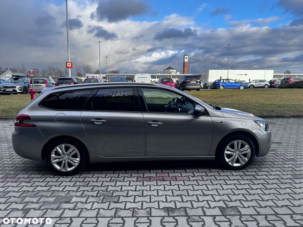 Peugeot 308 PureTech 130 GPF Stop & Start Style - 9
