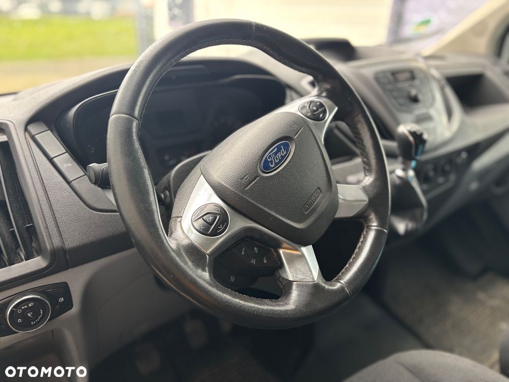 Ford Transit MK8 - 10