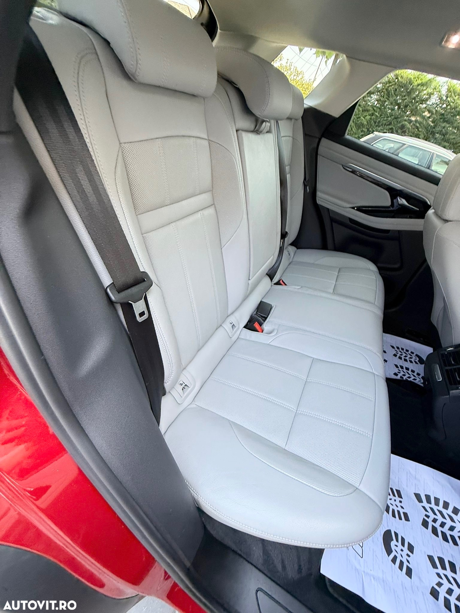 Land Rover Range Rover Evoque 2.0 D200 MHEV SE - 9