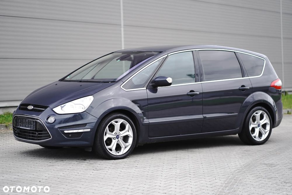 Ford S-Max - 13