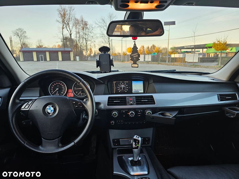 BMW Seria 5 520d Touring Edition Lifestyle - 26