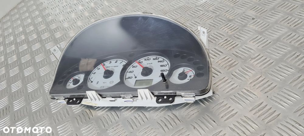 Ford Maverick 2.0 Licznik - 1