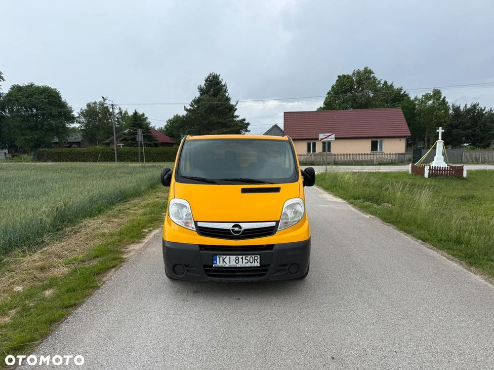 Opel Vivaro - 2