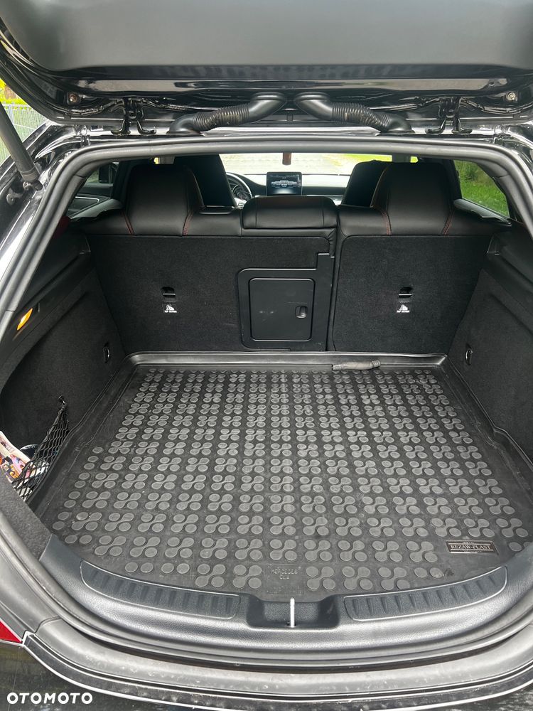 Mercedes-Benz CLA - 13
