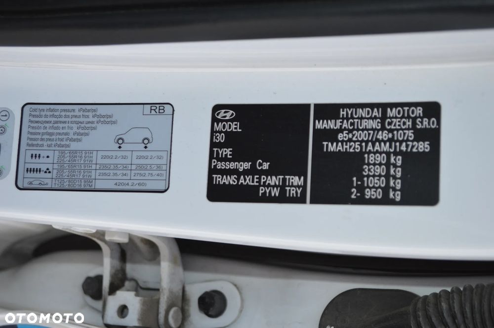 Hyundai i30 1.6 D Comfort - 21