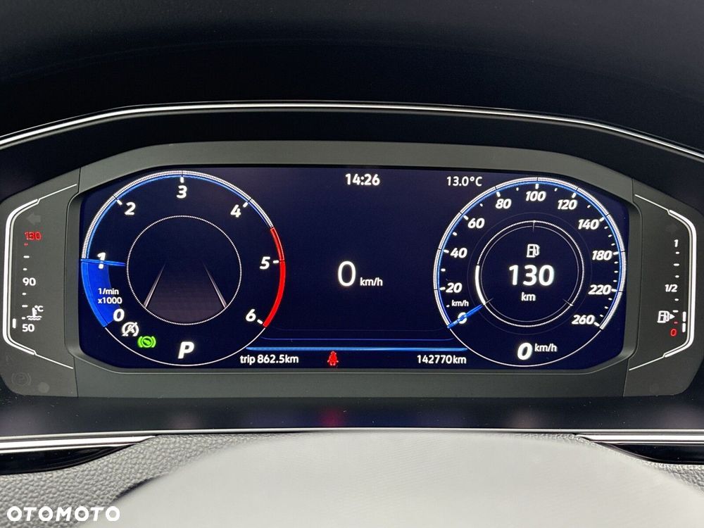 Volkswagen Passat - 21