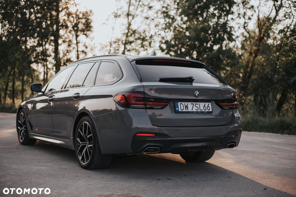 BMW Seria 5 520i - 10