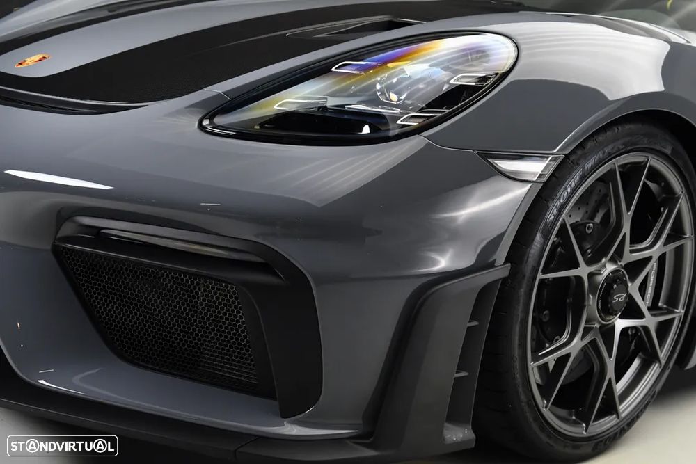 Porsche 718 Spyder RS - 8