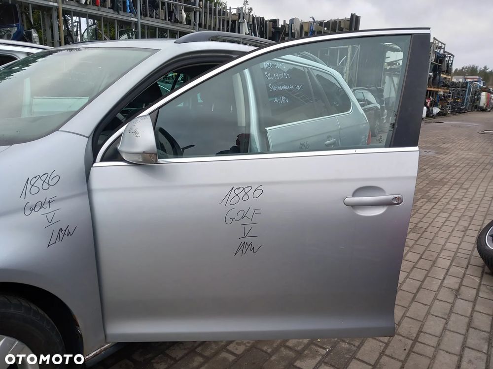 VW GOLF V KOMBI DRZWI LEWE PRZEDNIE LEWY PRZÓD KOLOR: LA7W - 1