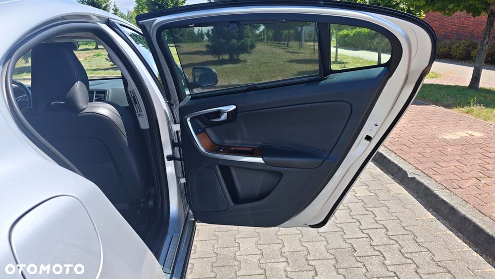 Volvo S60 - 23
