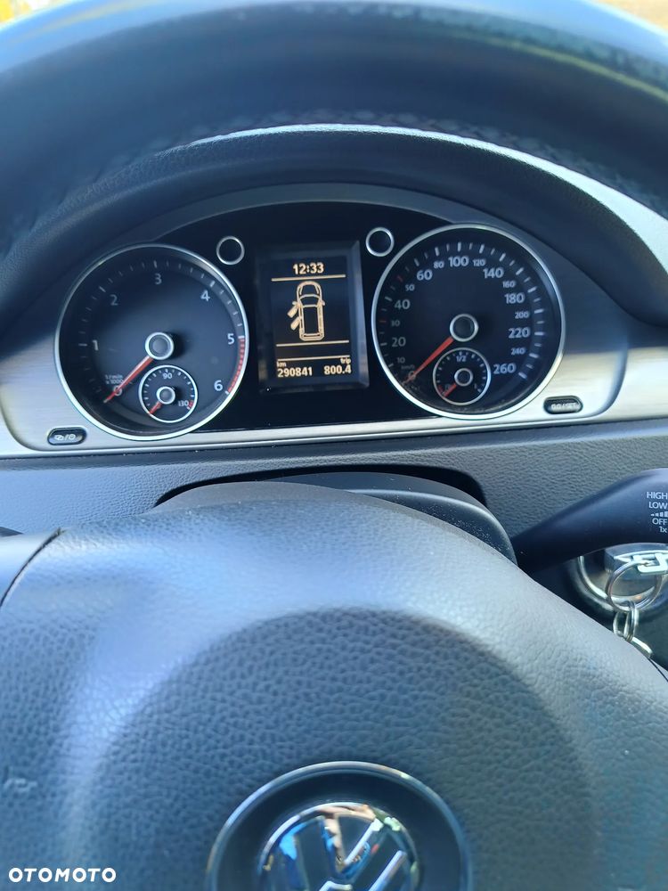 Volkswagen Passat 2.0 Blue TDI SCR Comfortline - 12