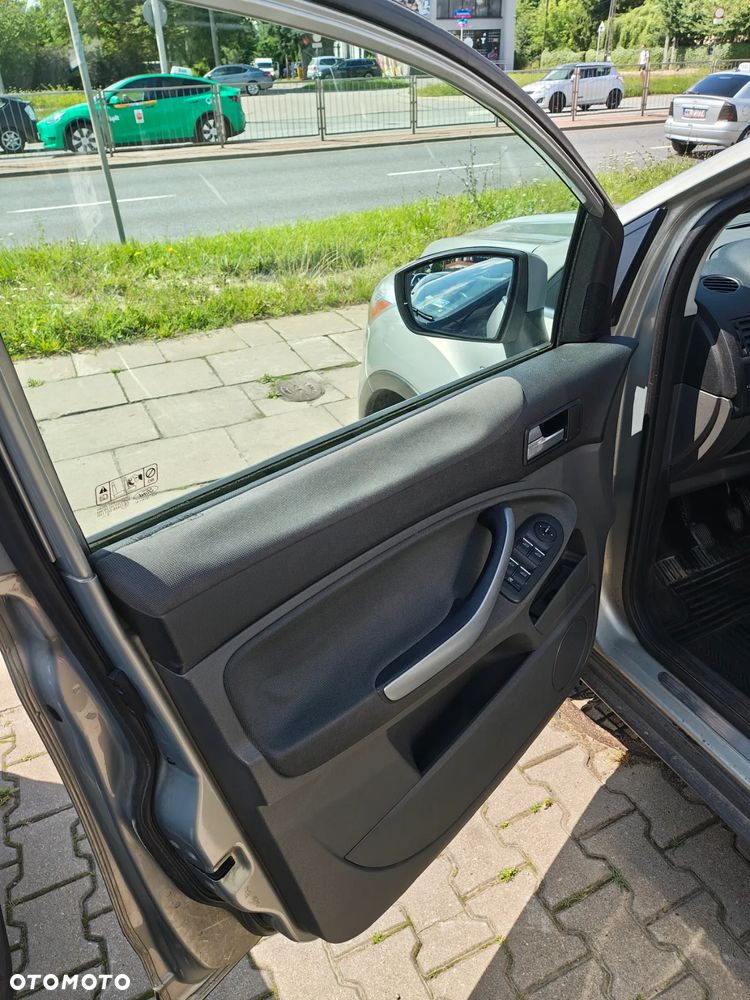 Ford Kuga 2.0 TDCi Trend - 11