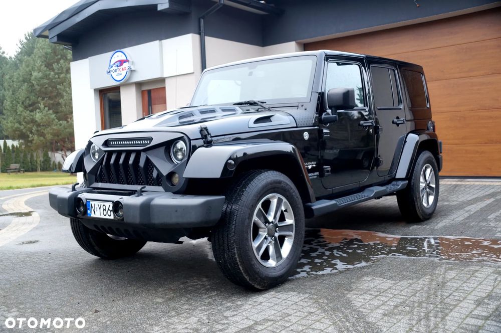 Jeep Wrangler 3.6 Unlim Sahara - 25