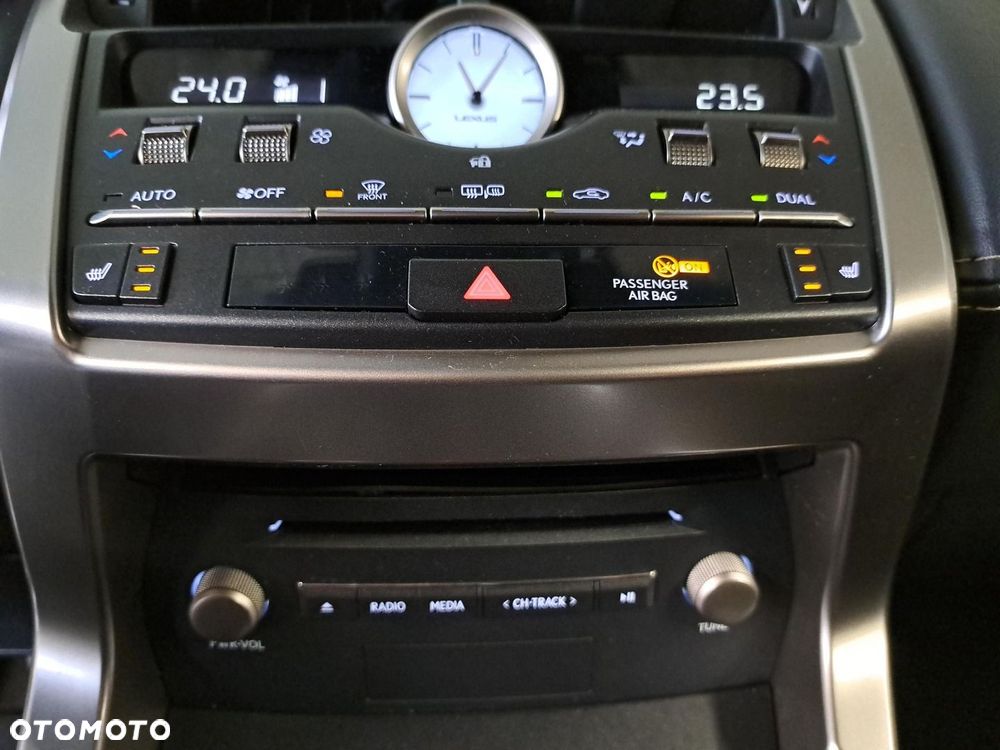 Lexus NX 300h Comfort AWD - 25