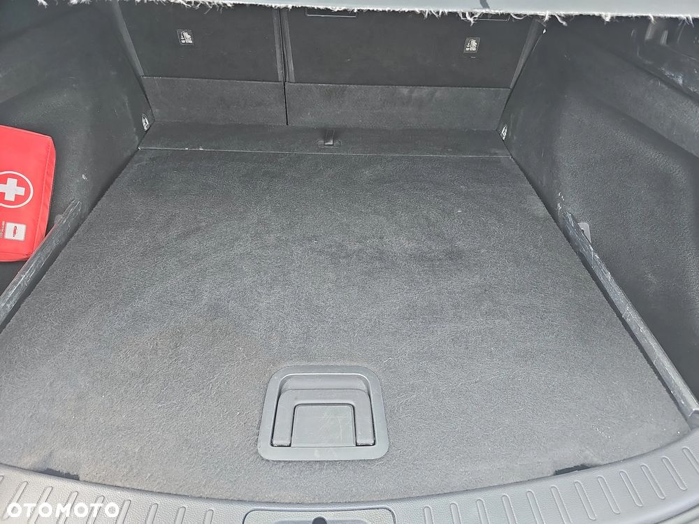 Toyota Corolla 1.8 Hybrid Comfort - 19