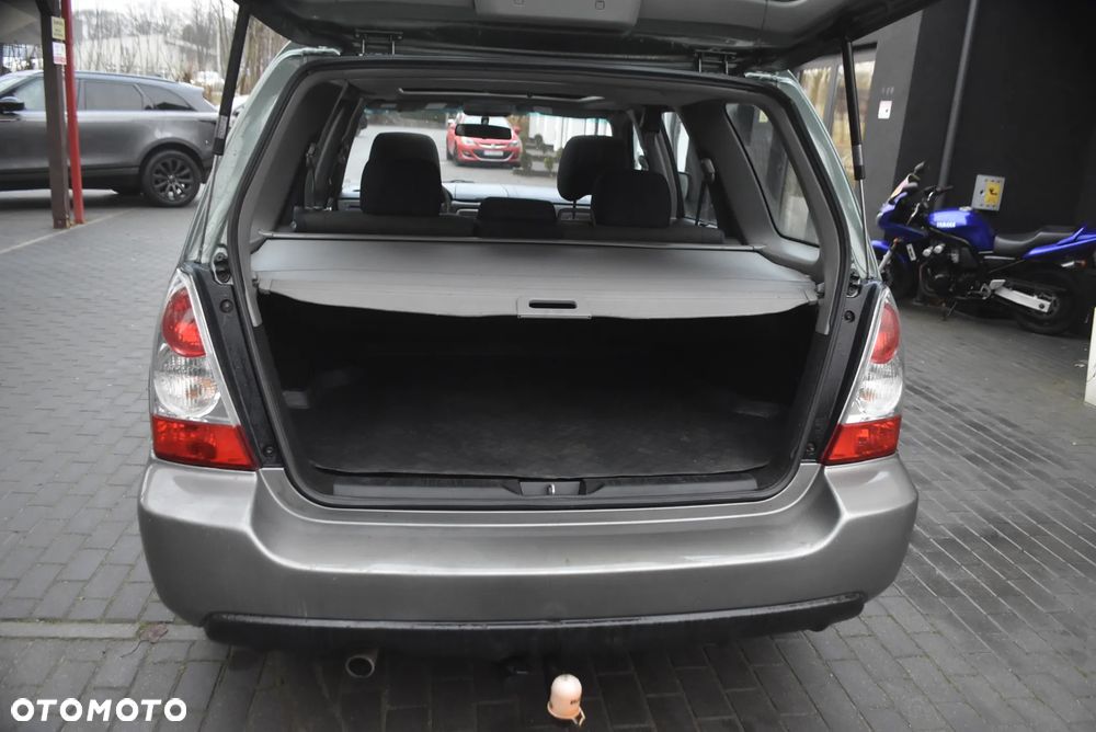 Subaru Forester 2.0X Plus - 18
