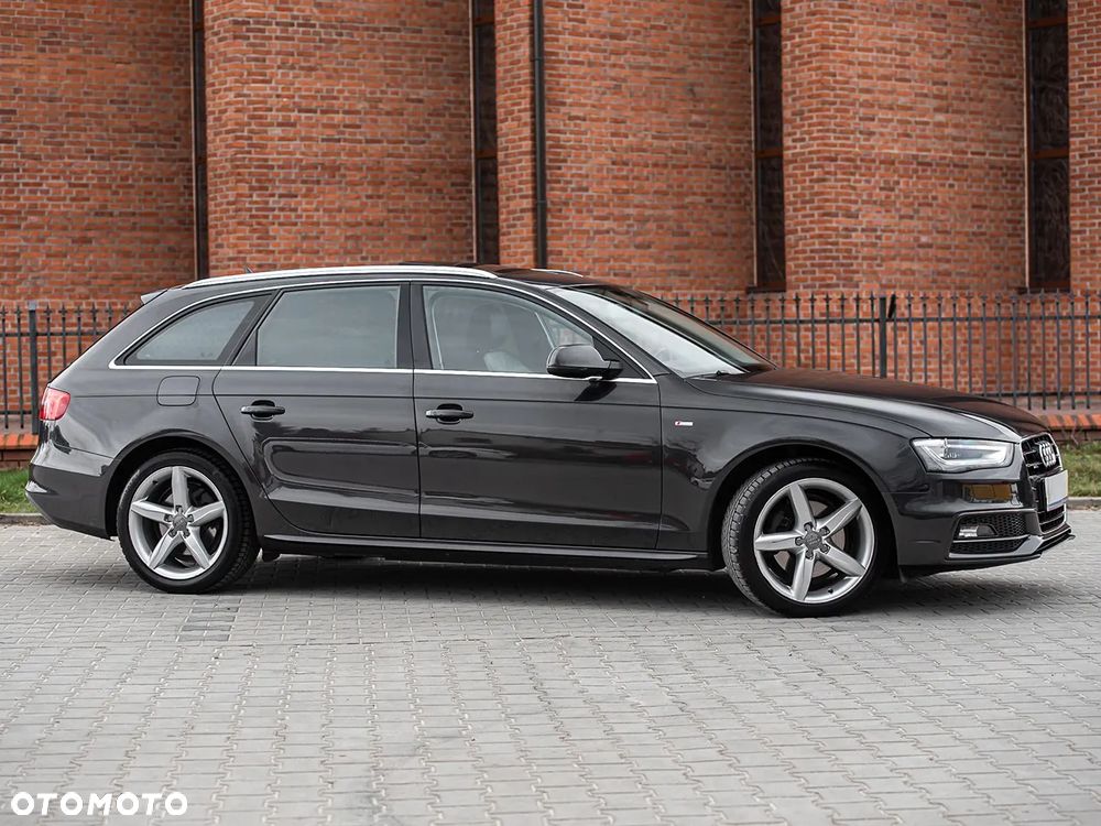 Audi A4 Avant 2.0 TDI DPF quattro S tronic S line Sportpaket - 3
