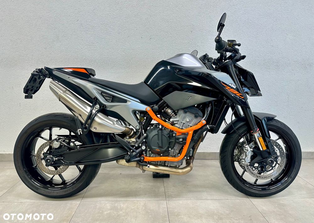 KTM Duke - 4