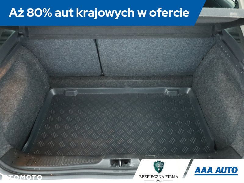 Renault Clio - 11