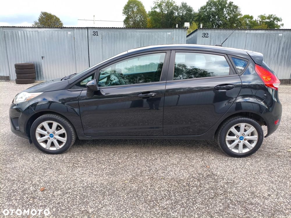 Ford Fiesta - 12