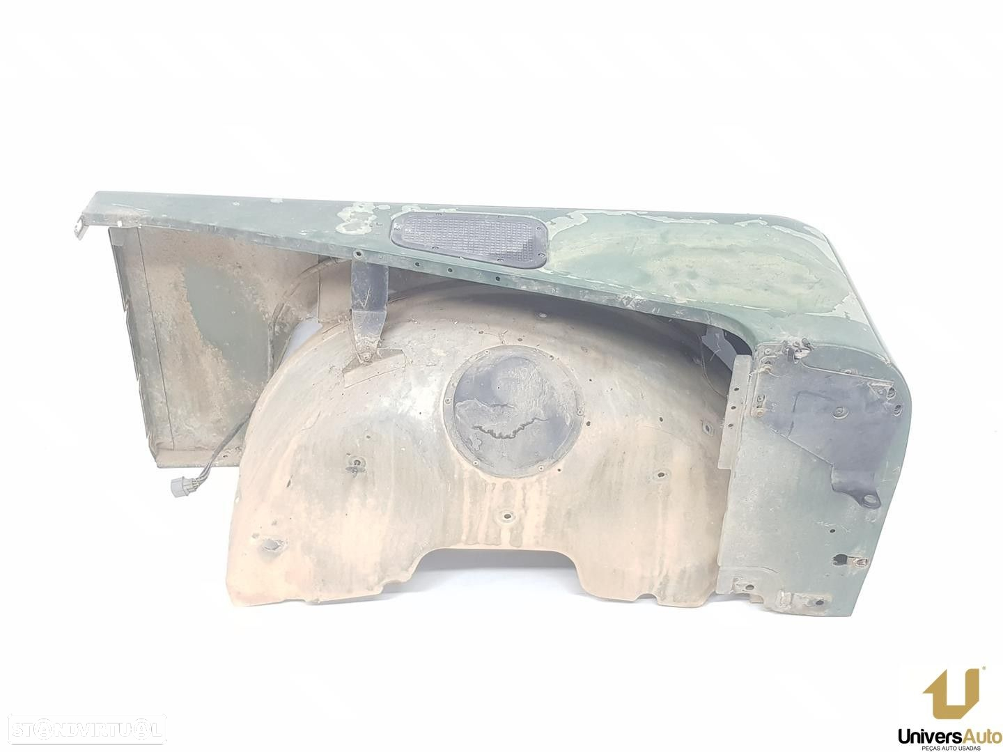 GUARDA-LAMAS FRONTAL ESQUERDO LAND ROVER DEFENDER STATION WAGON 1999 - - 4
