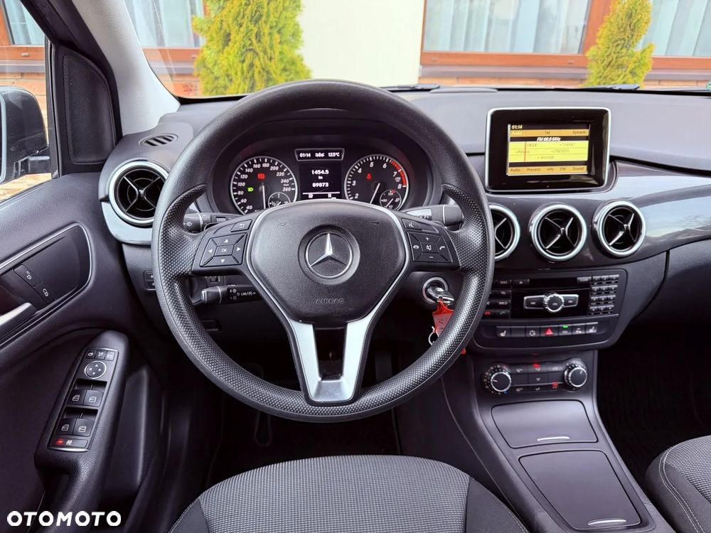 Mercedes-Benz Klasa B 200 7G-DCT Edition - 26