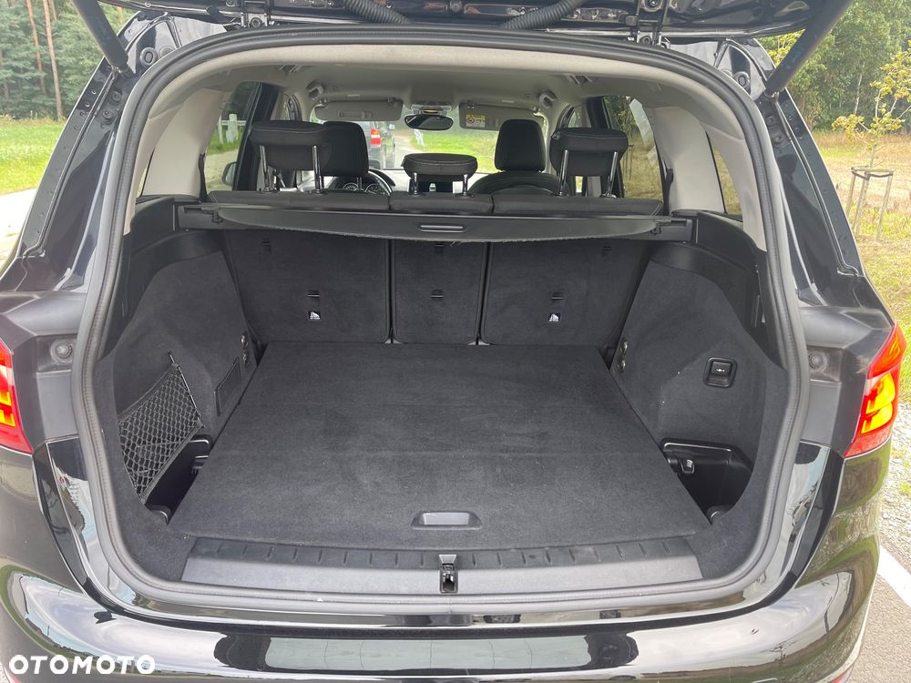 BMW Seria 2 220d Gran Tourer - 11
