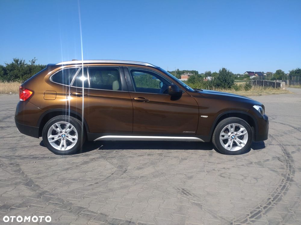 BMW X1 xDrive20d xLine - 4