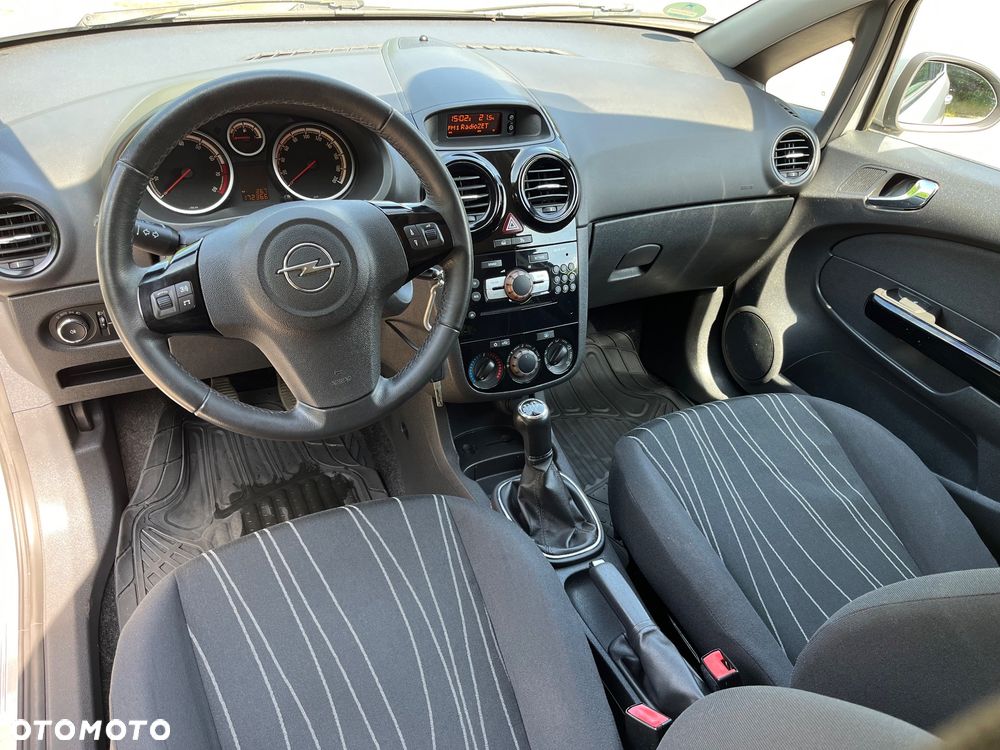 Opel Corsa - 12